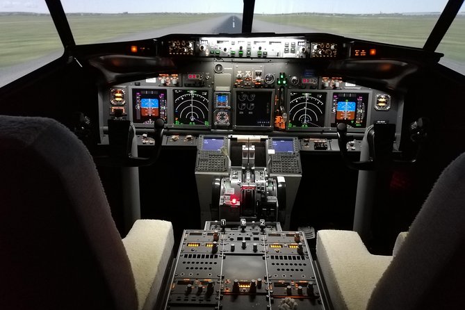Landed On Time 60 min. Max 1 Person - What the Antwerp simulator experience is really like