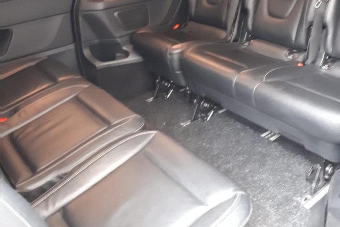 Luxury Minivan from Brussels airport to the city of Brussels - The word luxury needs a careful reading