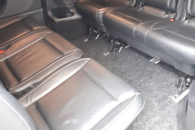 Luxury Minivan from Charleroi airport to the city of Brussels - How the $242.85 group price measures up