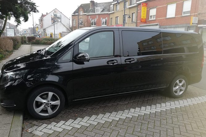 Luxury Minivan from Charleroi airport to the city of Brussels - Best times to choose this transfer