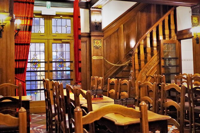 Marc's Brussels Beer Tasting Tour - La Becasse and traditional tavern character