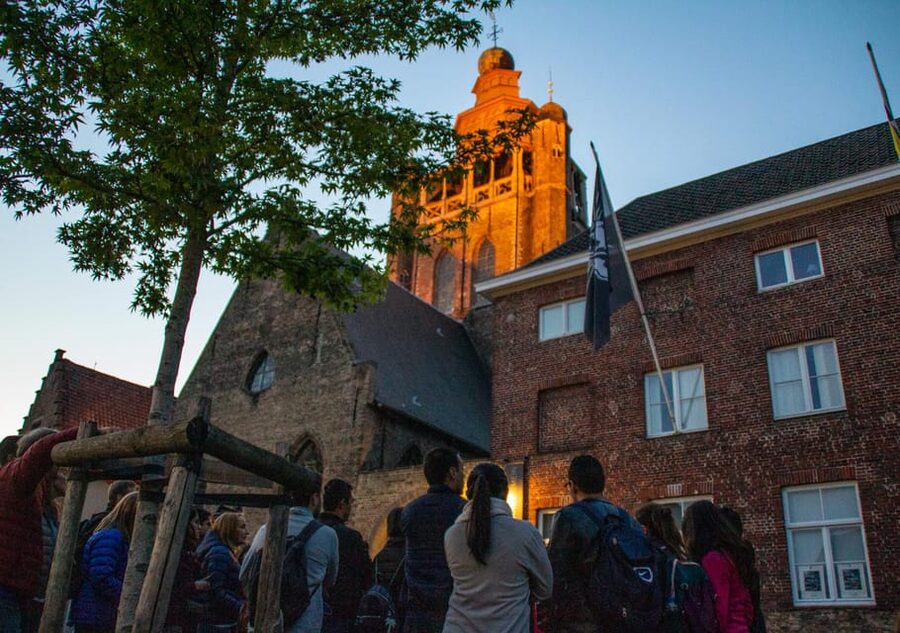 Night Tour: The Dark Side of Bruges - by Legends - Huis Ter Beurze and the story of Bruges