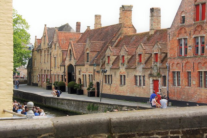 Photo Tour "Philip the Good" + Boat trip - Starting at Historium beside Market Square