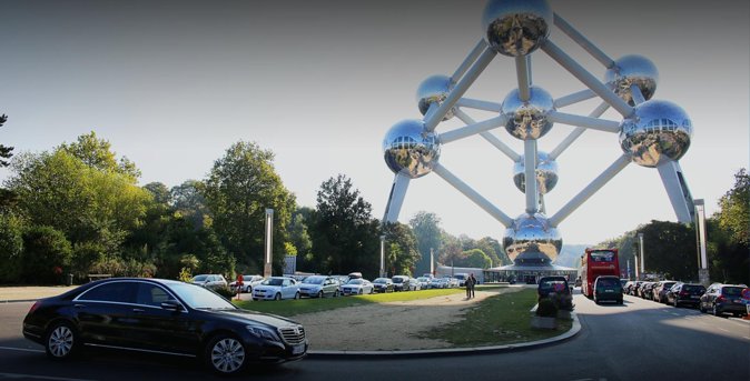 Private Arrival Transfer from Brussels Airport to Bruges with Business car - Who will appreciate this transfer most?