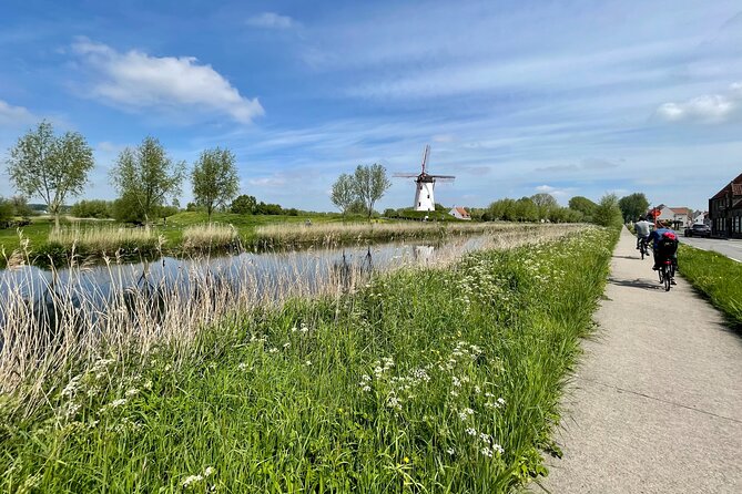 Private Bruges Countryside Cycling Tour to Damme with Guided Walk - Five things to know before you book