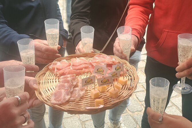Private Bruges Food Tour: 8 Tastings of Local Delicacies - L’Estaminet: one Belgian beer in a relaxed setting