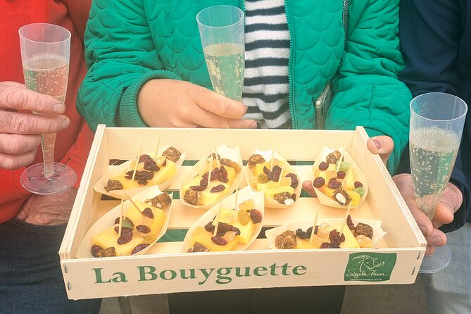 Private Bruges Food Tour: 8 Tastings of Local Delicacies - Chez Vincent: Belgian fries, with a portion warning