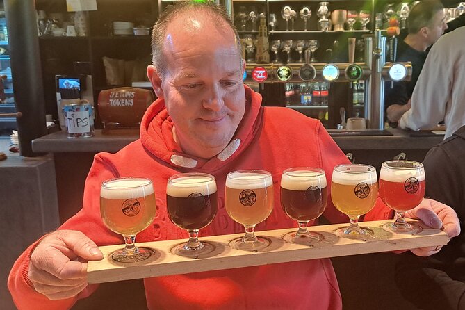 Private Bruges Food Tour: 8 Tastings of Local Delicacies - Chez Albert: the Belgian waffle course