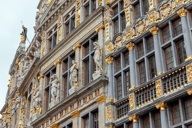 Private City Kickstart Tour: Brussels - Grand Place and the stories behind the square