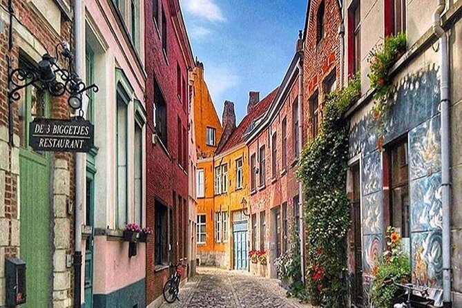 Private Hidden Gems Walking Tour in Ghent - Chocolaterie Vandenbouhede: Expect Strange, Fun Flavors