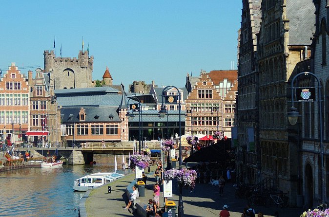 Private tour to Ghent from Brussels (5hours walk & drive) - Walking the winding lanes of Patershol