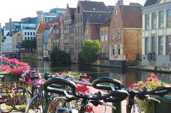 Private tour to Ghent from Brussels (5hours walk & drive) - A small taste of Ghent with Gentse Neuzen