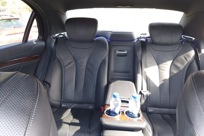 Private Transfer from Bruges to Brussels By Business car - A private road connection between Bruges and Brussels