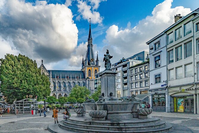 Small Group Liège to Aachen to Maastricht Border Crossing Tour - The Three-Country Point and Lunch