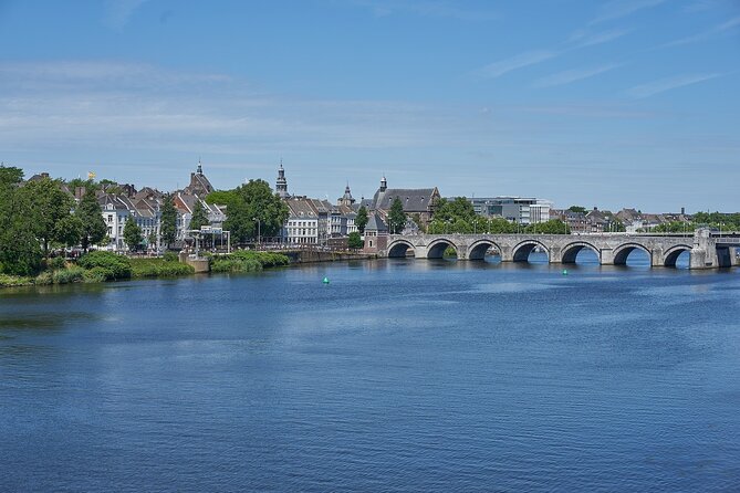 Small Group Liège to Aachen to Maastricht Border Crossing Tour - The Guide and Small-Group Experience