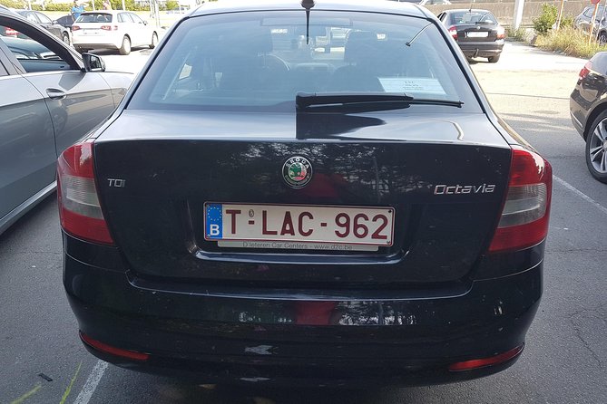 Standard vehicle from Brussels airport to city of Antwerp - Leaving Brussels Airport through Café Java