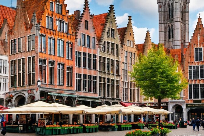 Stress-Free Bruges for Cruise Passengers with opt. Canal Cruise - A wealthy Bruges family and the city’s postcard views