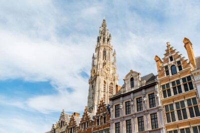 Surprise tour of Antwerp guided by a Local