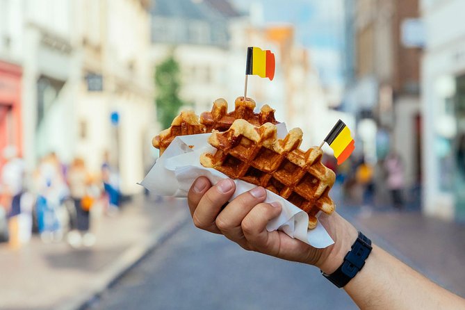 The 10 Tastings of Bruges With Locals: Private Food Tour - A food tour that also explains Bruges