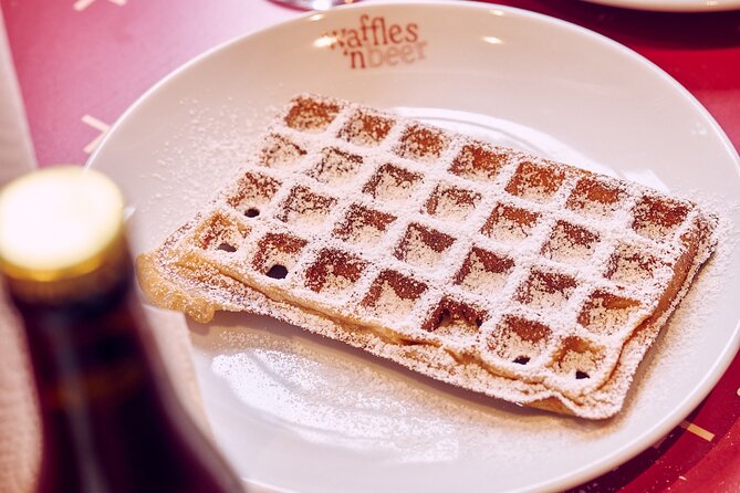 The Waffles 'n Beer Workshop in Brussels Centre - Friendly instructors make the 90 minutes work