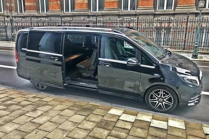 Transfer Brussels Airport --> Brussels MB V Class 7 PAX (ONE WAY) - What the 25-minute ride really means