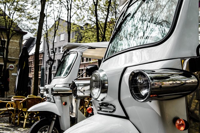 TukTuk Tour through historic Antwerp 2.5h - Starting at Groenplaats and the Friday market
