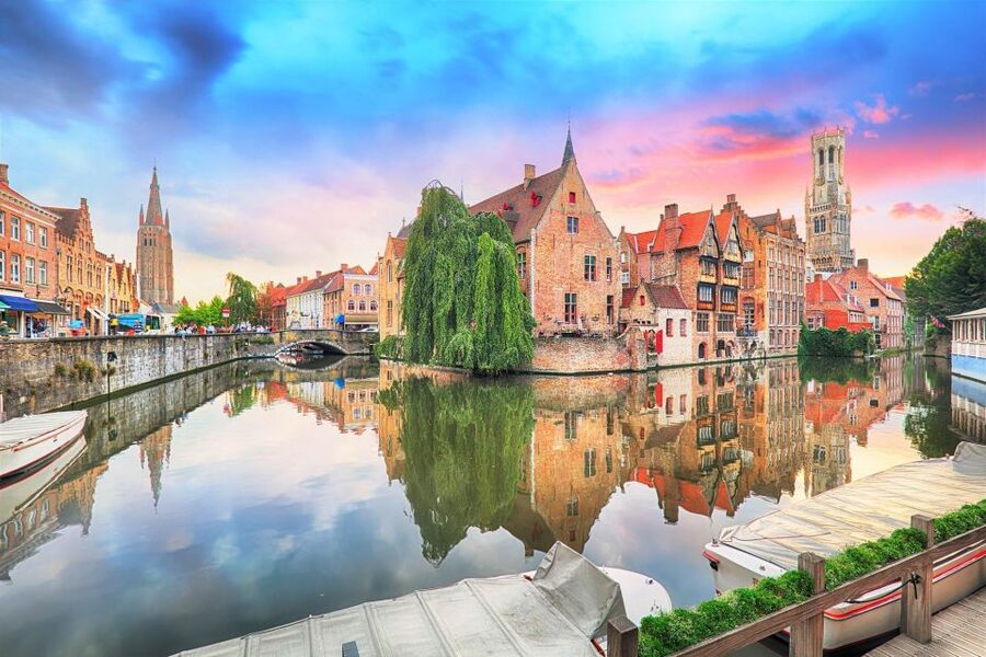 Visit of Bruges in 1 day private tour from Paris - Lunch And Belgian Specialties