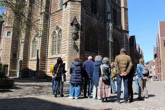 Walking Tour: Highlights of Antwerp - The guides are the main reason to choose this walk