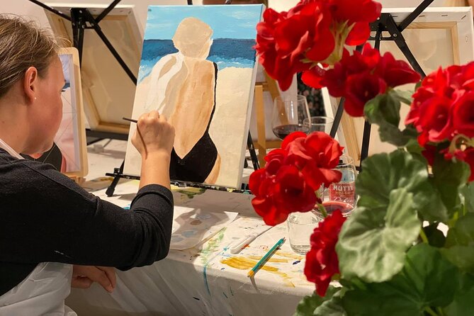 Wine and Painting Workshop Experience in Brussels - Choosing the Photo You Will Paint