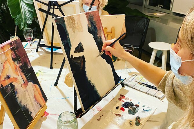 Wine and Painting Workshop Experience in Brussels - How the Painting Lesson Works
